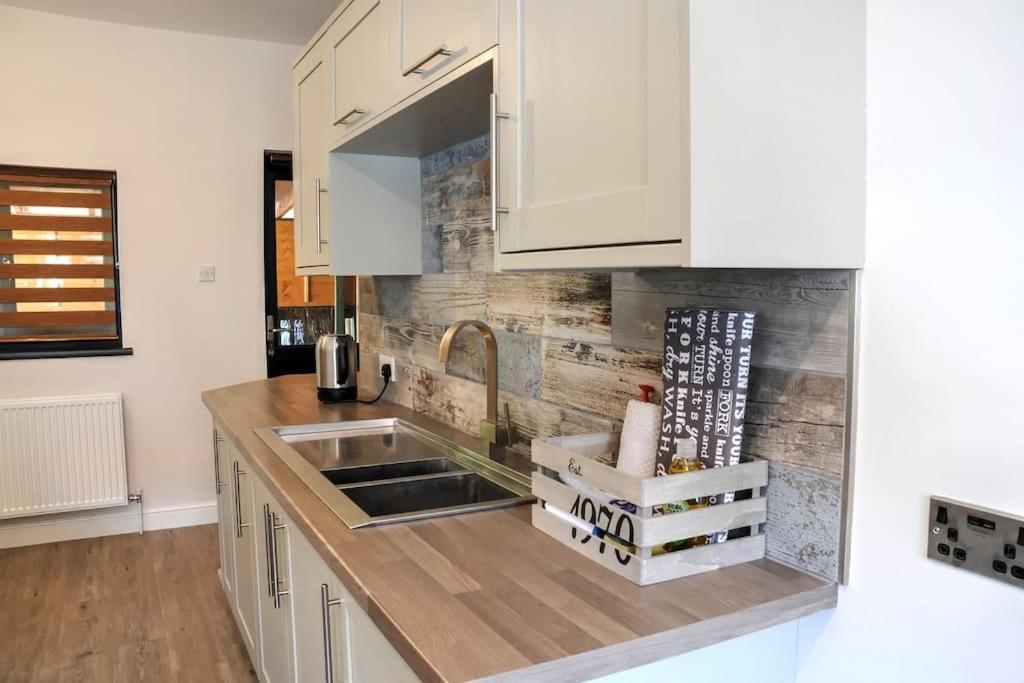 Queensgate Holiday Cottage Beverley With Parking Kültér fotó